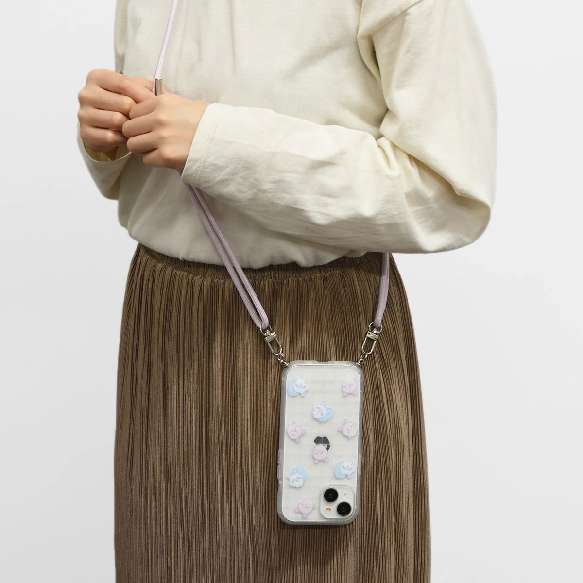 ちいかわ IIIIfit Loop iPhone対応 ケース(モモンガ&古本屋総柄) - Image 2