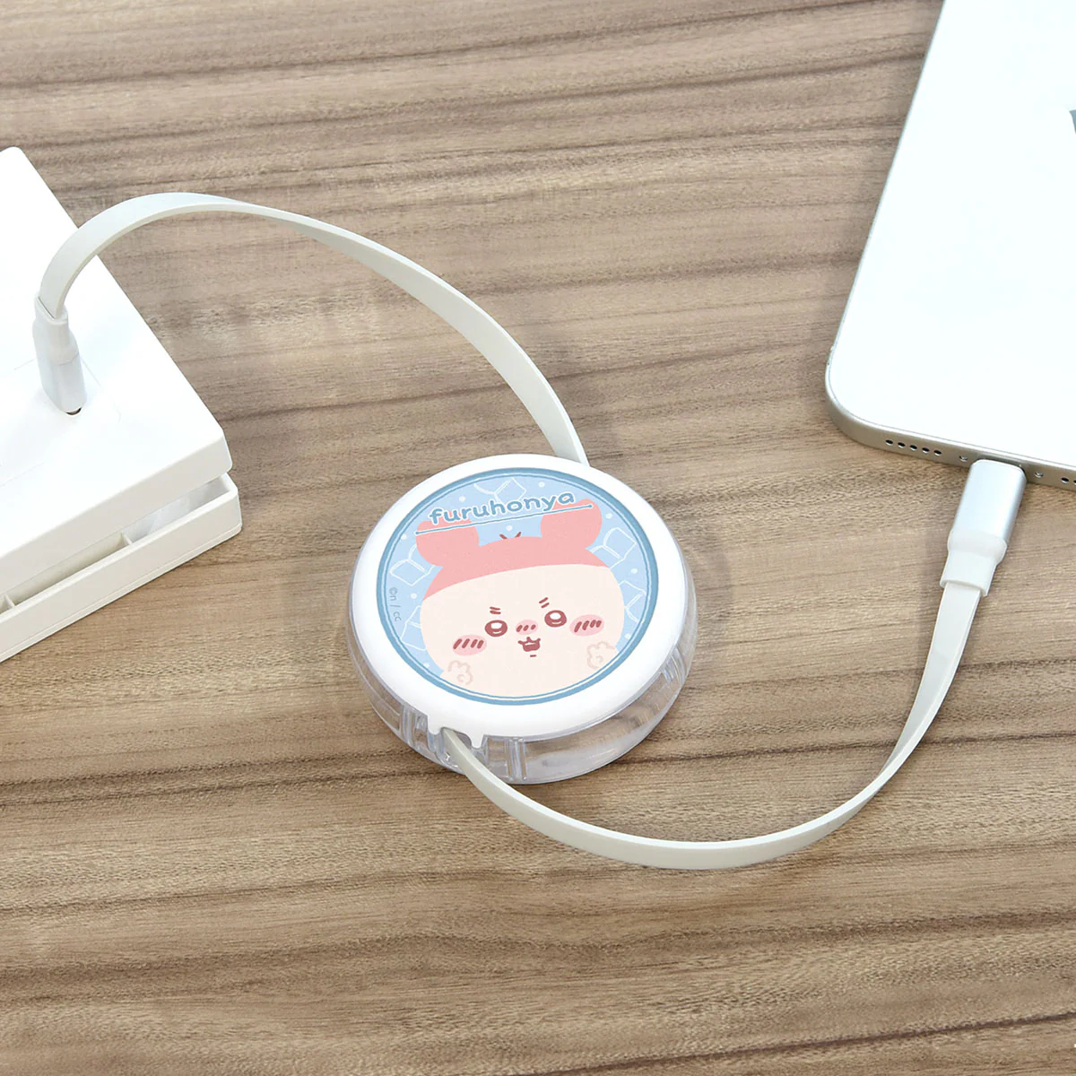 ちいかわ PD60W対応 USB2.0リール式Type-Cケーブル（古本屋） - Image 3