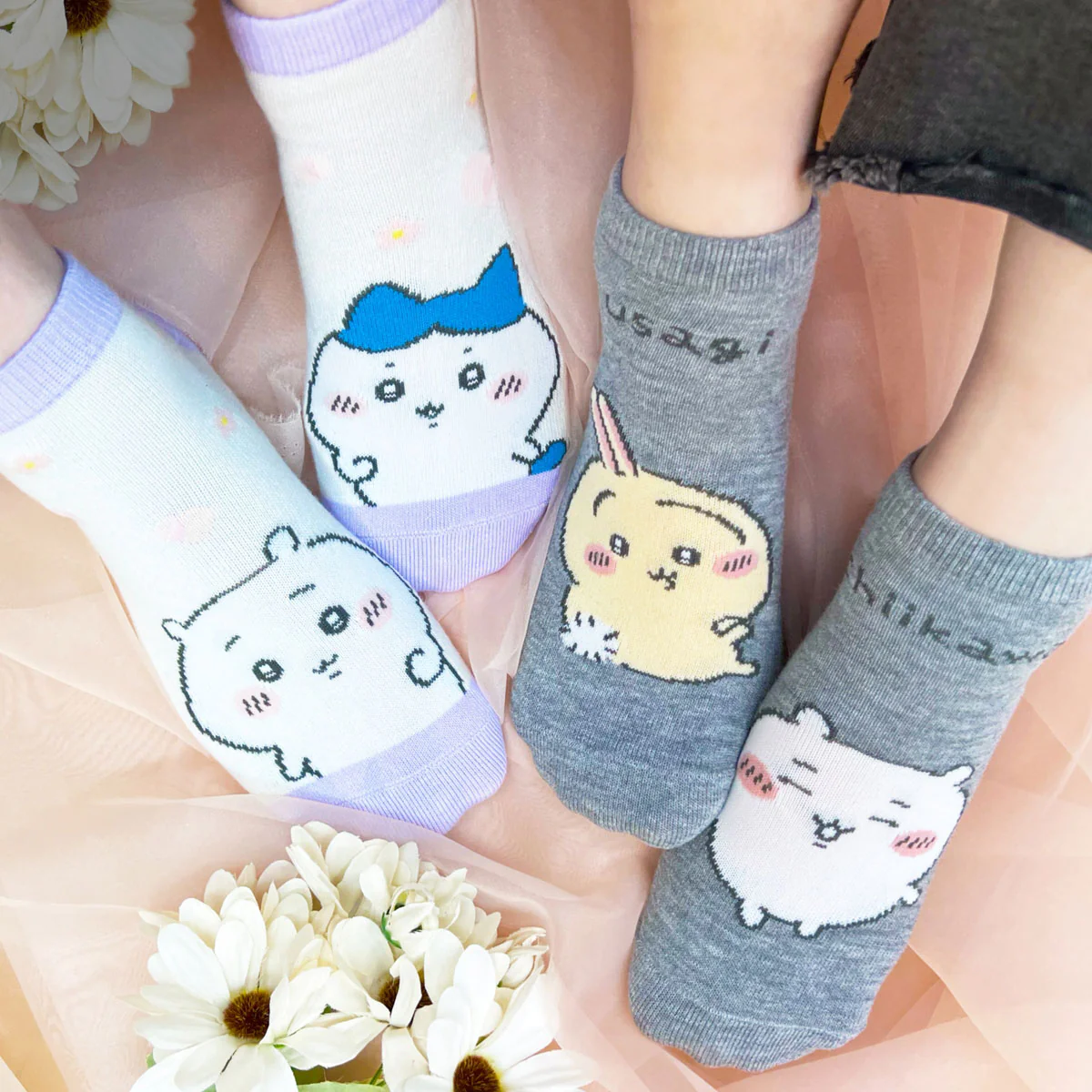 ちいかわ スニーカー丈ソックス（ちいかわうさぎ左右） - Image 3