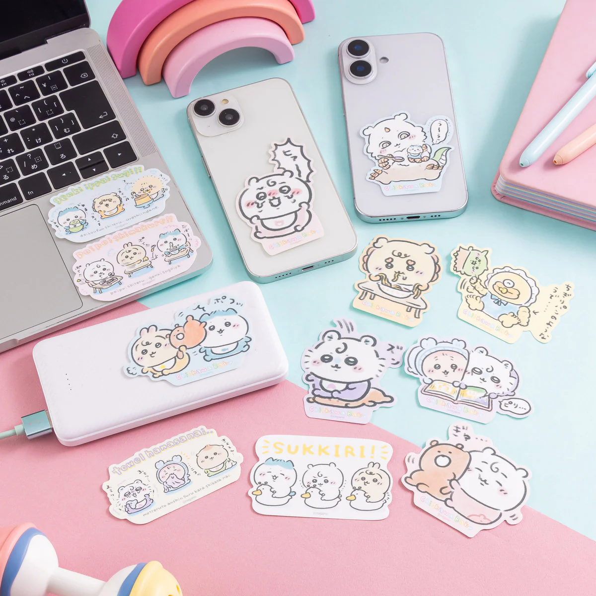 ちいかわ Chiikawa Baby スマホに貼れるサイズのステッカー（あのことハチワレ） - Image 2