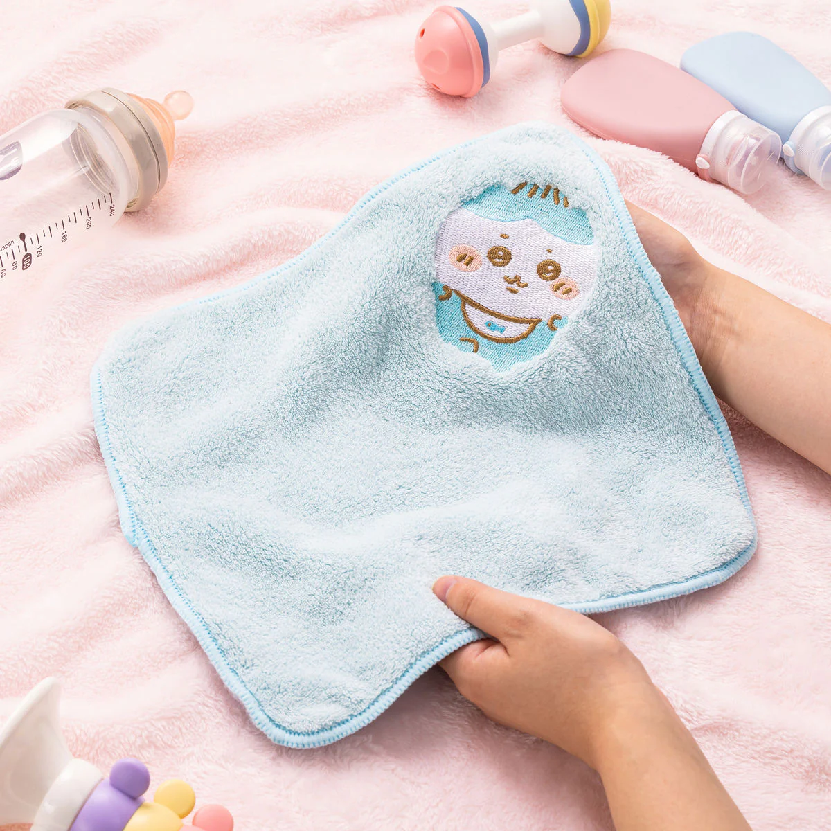 ちいかわ Chiikawa Baby おくるみなハンドタオル（ハチワレ） - Image 3