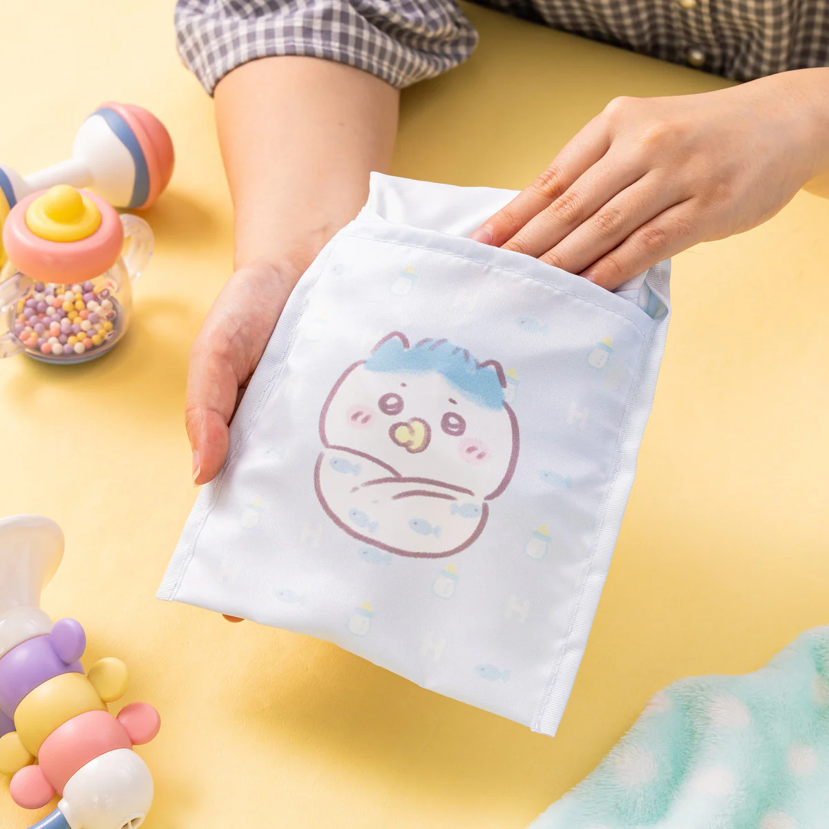 ちいかわ Chiikawa Baby 大きめポケッタブルエコバッグ(ハチワレ) - Image 4
